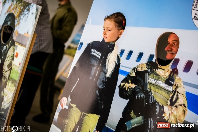 Zdjęcie w galerii na portalu naszraciborz.pl: Śląska Straż Graniczna świętowała. Uroczysty apel w raciborskiej komendzie [FOTO i WIDEO] wiadomości z regionu