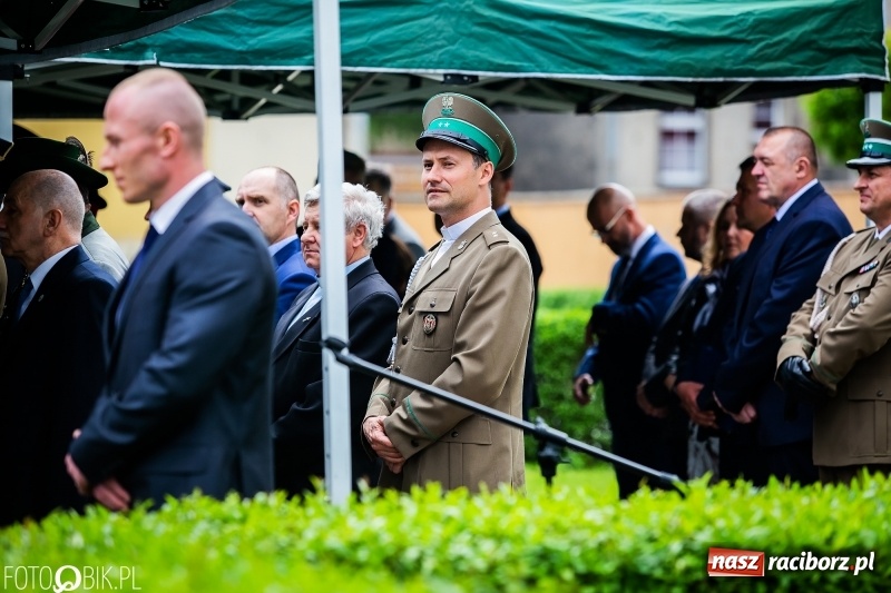 Zdjęcie w galerii na portalu naszraciborz.pl: Śląska Straż Graniczna świętowała. Uroczysty apel w raciborskiej komendzie [FOTO i WIDEO] wiadomości z regionu