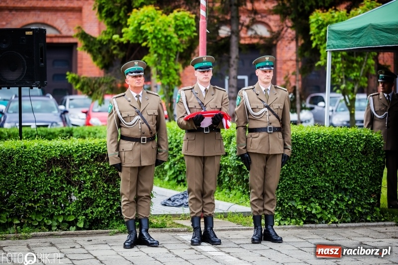 Zdjęcie w galerii na portalu naszraciborz.pl: Śląska Straż Graniczna świętowała. Uroczysty apel w raciborskiej komendzie [FOTO i WIDEO] wiadomości z regionu