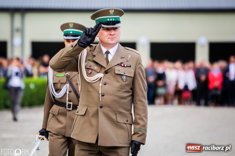Zdjęcie w galerii na portalu naszraciborz.pl: Śląska Straż Graniczna świętowała. Uroczysty apel w raciborskiej komendzie [FOTO i WIDEO] wiadomości z regionu