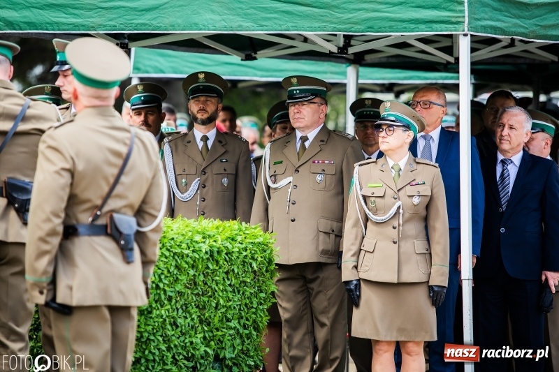 Zdjęcie w galerii na portalu naszraciborz.pl: Śląska Straż Graniczna świętowała. Uroczysty apel w raciborskiej komendzie [FOTO i WIDEO] wiadomości z regionu