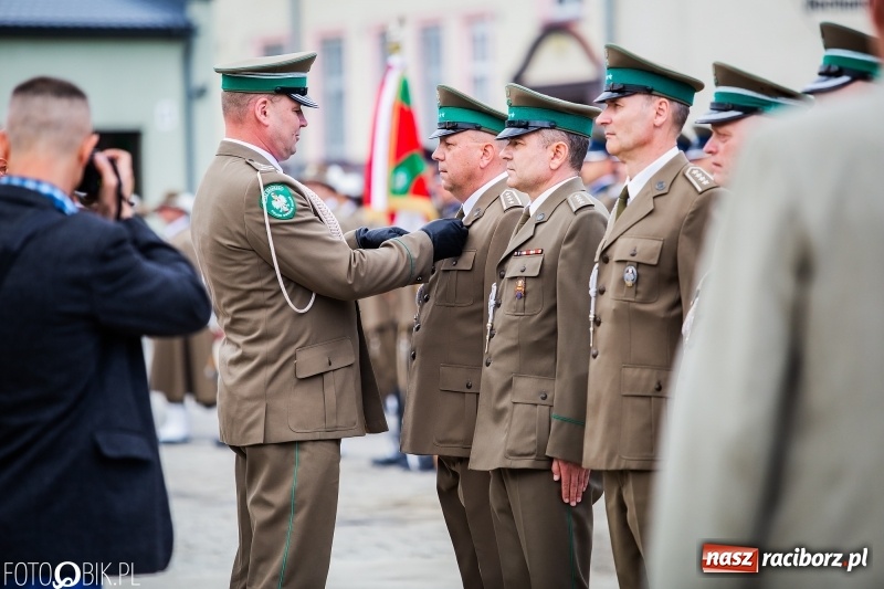Zdjęcie w galerii na portalu naszraciborz.pl: Śląska Straż Graniczna świętowała. Uroczysty apel w raciborskiej komendzie [FOTO i WIDEO] wiadomości z regionu