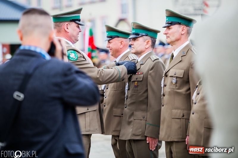 Zdjęcie w galerii na portalu naszraciborz.pl: Śląska Straż Graniczna świętowała. Uroczysty apel w raciborskiej komendzie [FOTO i WIDEO] wiadomości z regionu