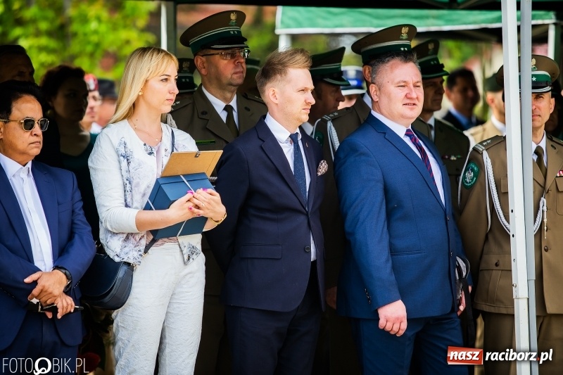 Zdjęcie w galerii na portalu naszraciborz.pl: Śląska Straż Graniczna świętowała. Uroczysty apel w raciborskiej komendzie [FOTO i WIDEO] wiadomości z regionu