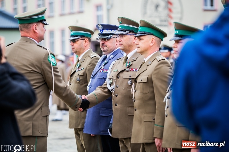 Zdjęcie w galerii na portalu naszraciborz.pl: Śląska Straż Graniczna świętowała. Uroczysty apel w raciborskiej komendzie [FOTO i WIDEO] wiadomości z regionu