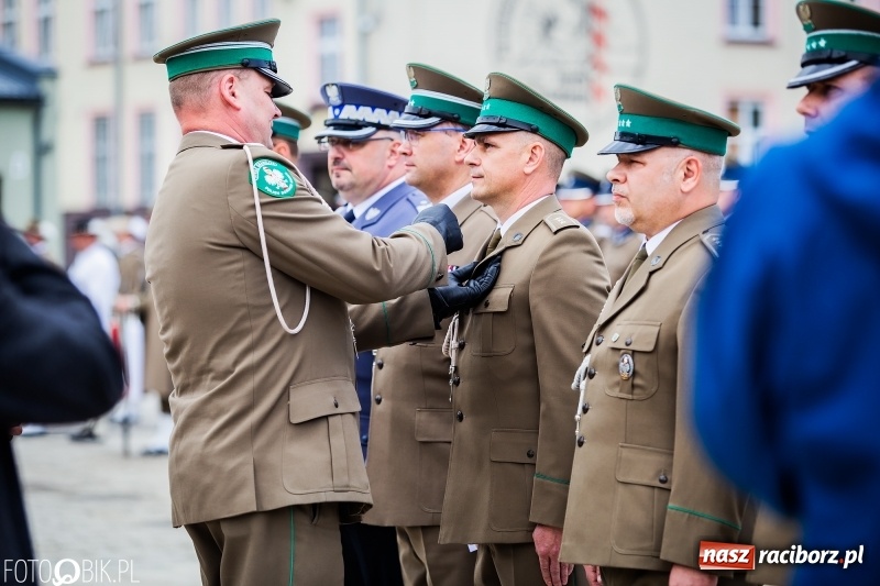 Zdjęcie w galerii na portalu naszraciborz.pl: Śląska Straż Graniczna świętowała. Uroczysty apel w raciborskiej komendzie [FOTO i WIDEO] wiadomości z regionu
