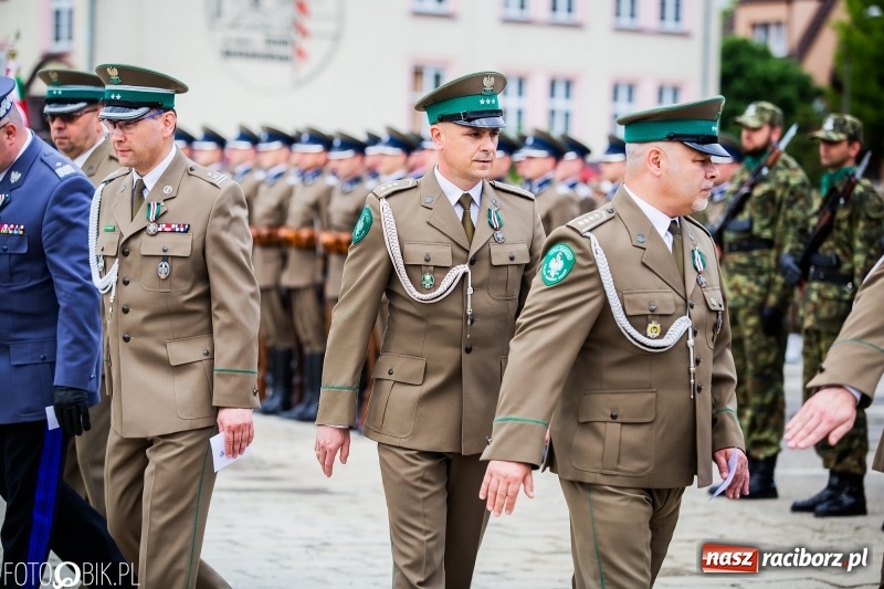 Zdjęcie w galerii na portalu naszraciborz.pl: Śląska Straż Graniczna świętowała. Uroczysty apel w raciborskiej komendzie [FOTO i WIDEO] wiadomości z regionu