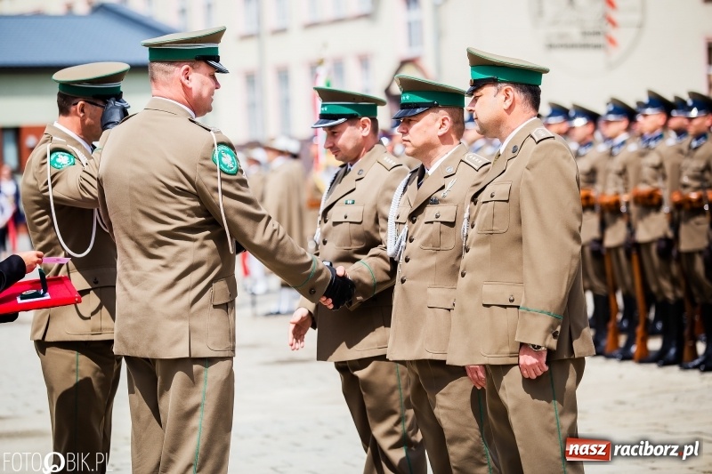 Zdjęcie w galerii na portalu naszraciborz.pl: Śląska Straż Graniczna świętowała. Uroczysty apel w raciborskiej komendzie [FOTO i WIDEO] wiadomości z regionu