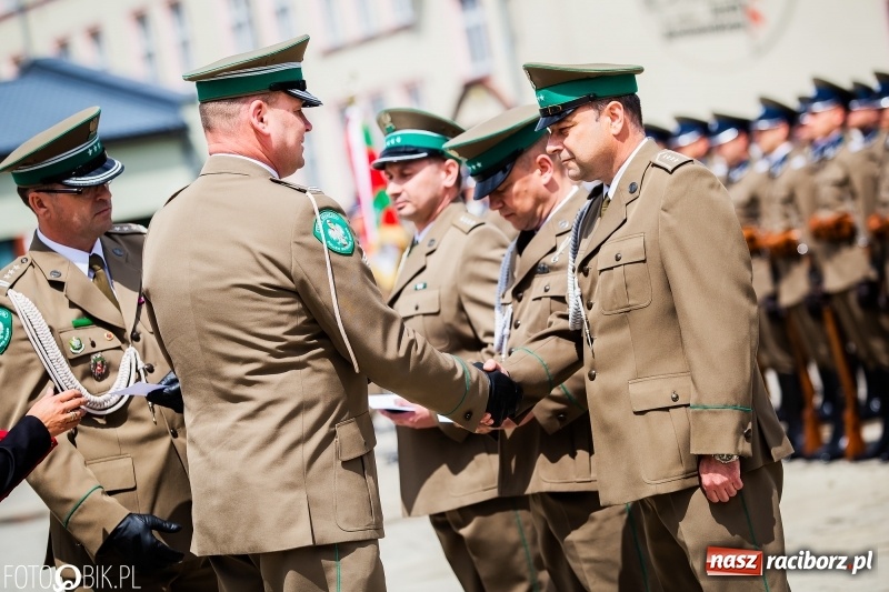 Zdjęcie w galerii na portalu naszraciborz.pl: Śląska Straż Graniczna świętowała. Uroczysty apel w raciborskiej komendzie [FOTO i WIDEO] wiadomości z regionu