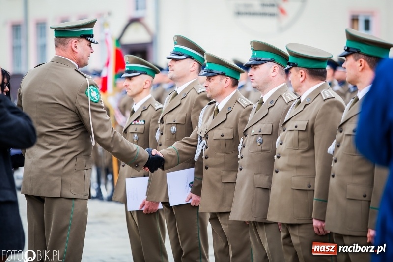 Zdjęcie w galerii na portalu naszraciborz.pl: Śląska Straż Graniczna świętowała. Uroczysty apel w raciborskiej komendzie [FOTO i WIDEO] wiadomości z regionu