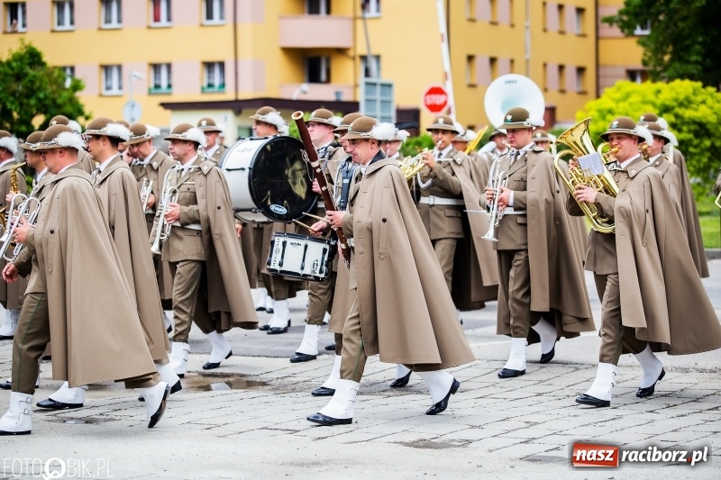 Zdjęcie w galerii na portalu naszraciborz.pl: Śląska Straż Graniczna świętowała. Uroczysty apel w raciborskiej komendzie [FOTO i WIDEO] wiadomości z regionu