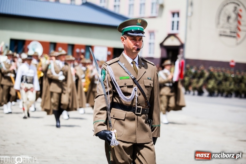 Zdjęcie w galerii na portalu naszraciborz.pl: Śląska Straż Graniczna świętowała. Uroczysty apel w raciborskiej komendzie [FOTO i WIDEO] wiadomości z regionu