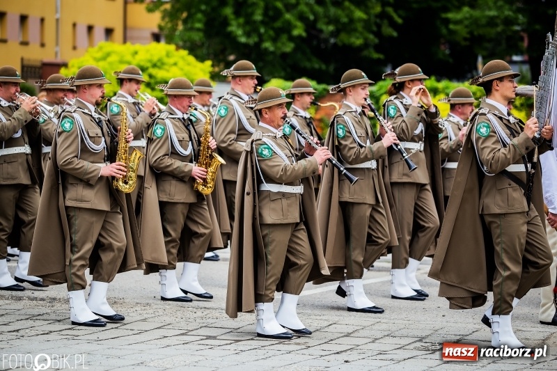 Zdjęcie w galerii na portalu naszraciborz.pl: Śląska Straż Graniczna świętowała. Uroczysty apel w raciborskiej komendzie [FOTO i WIDEO] wiadomości z regionu