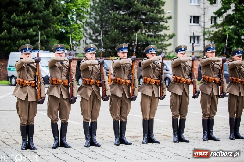 Zdjęcie w galerii na portalu naszraciborz.pl: Śląska Straż Graniczna świętowała. Uroczysty apel w raciborskiej komendzie [FOTO i WIDEO] wiadomości z regionu