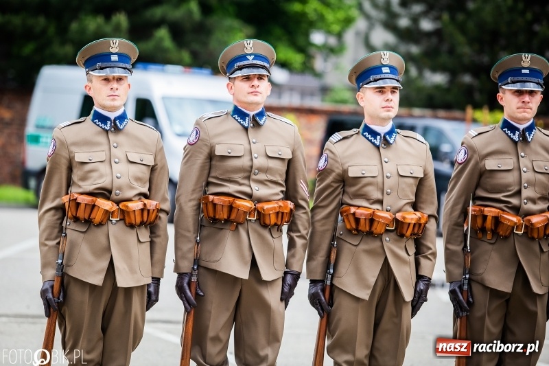 Zdjęcie w galerii na portalu naszraciborz.pl: Śląska Straż Graniczna świętowała. Uroczysty apel w raciborskiej komendzie [FOTO i WIDEO] wiadomości z regionu