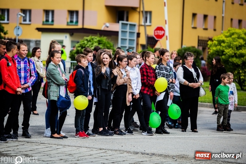 Zdjęcie w galerii na portalu naszraciborz.pl: Śląska Straż Graniczna świętowała. Uroczysty apel w raciborskiej komendzie [FOTO i WIDEO] wiadomości z regionu