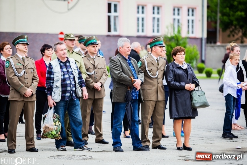 Zdjęcie w galerii na portalu naszraciborz.pl: Śląska Straż Graniczna świętowała. Uroczysty apel w raciborskiej komendzie [FOTO i WIDEO] wiadomości z regionu