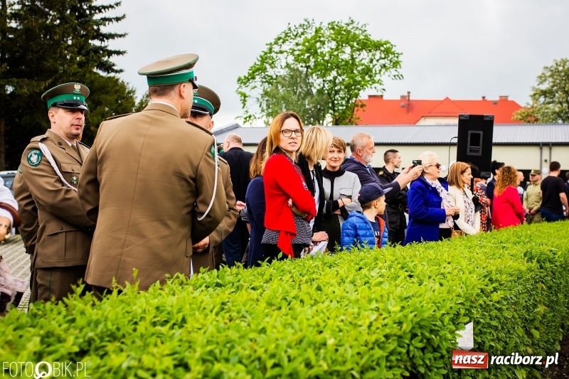 Zdjęcie w galerii na portalu naszraciborz.pl: Śląska Straż Graniczna świętowała. Uroczysty apel w raciborskiej komendzie [FOTO i WIDEO] wiadomości z regionu