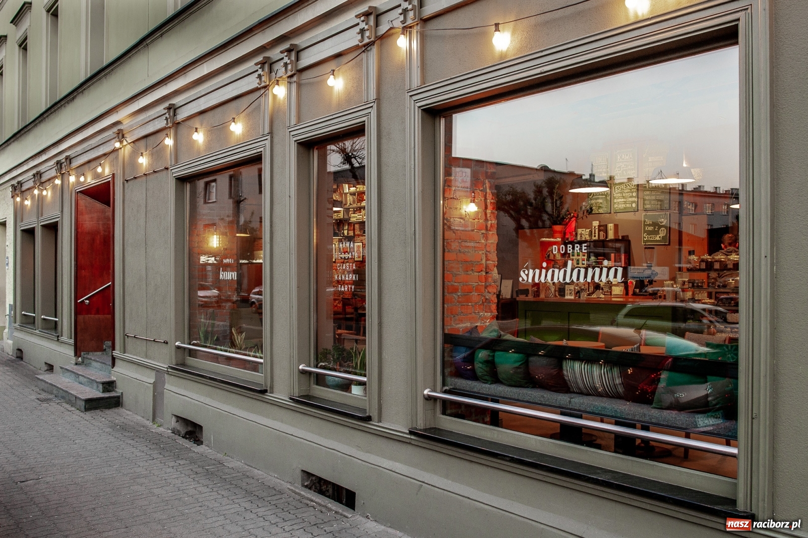 Zdjęcie w galerii na portalu naszraciborz.pl: Migawka CAFE z dwoma nagrodami na forum Sweets & Coffee wiadomości z regionu