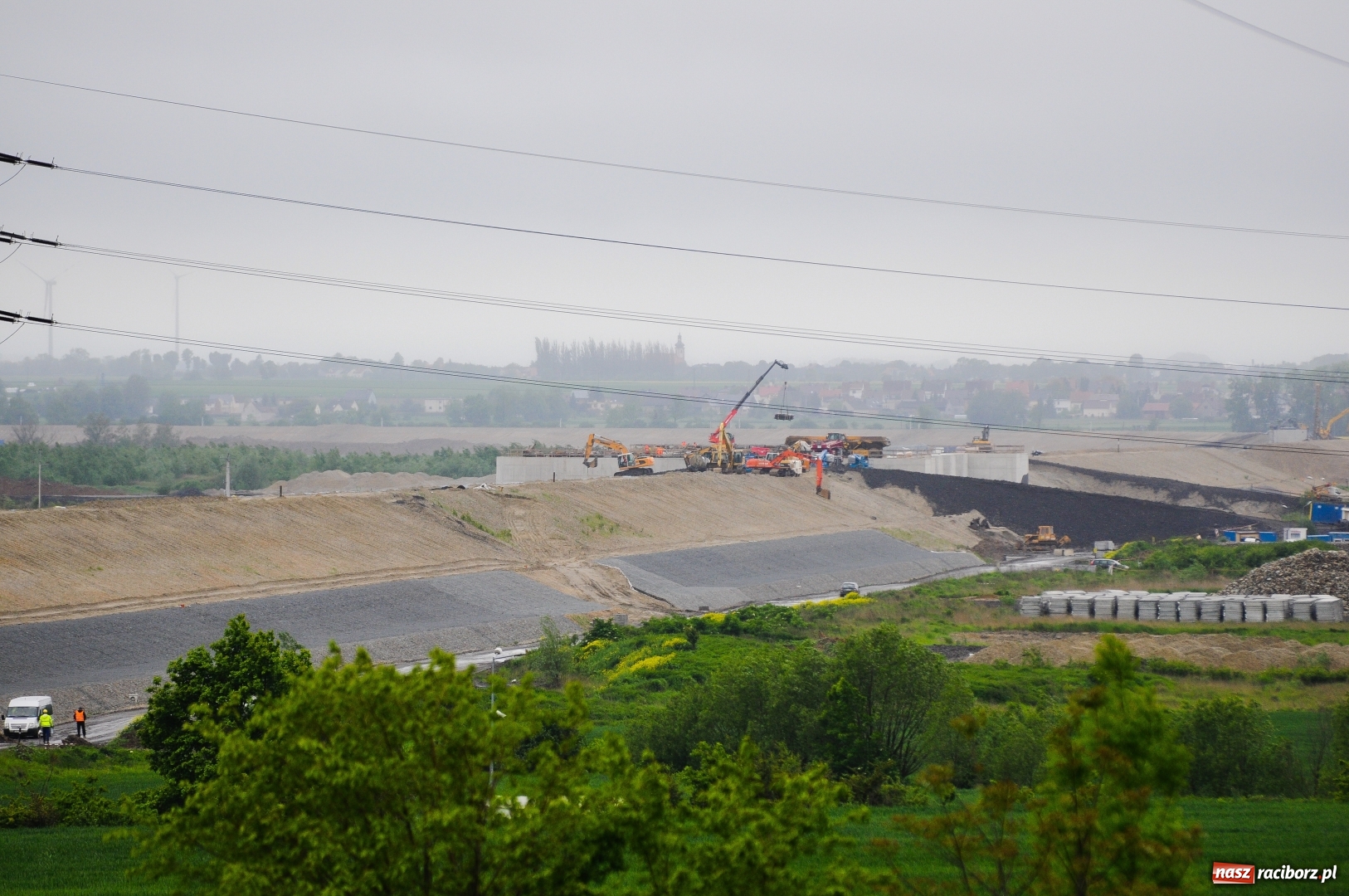 Zdjęcie w galerii na portalu naszraciborz.pl: Stany ostrzegawcze na Odrze wciąż przekroczone [FOTO i WIDEO] wiadomości z regionu