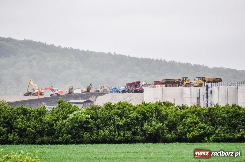 Zdjęcie w galerii na portalu naszraciborz.pl: Stany ostrzegawcze na Odrze wciąż przekroczone [FOTO i WIDEO] wiadomości z regionu