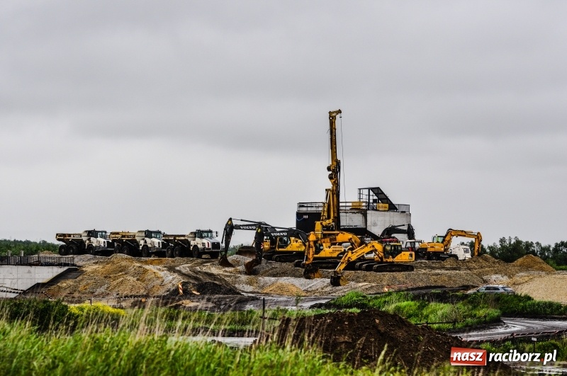 Zdjęcie w galerii na portalu naszraciborz.pl: Stany ostrzegawcze na Odrze wciąż przekroczone [FOTO i WIDEO] wiadomości z regionu