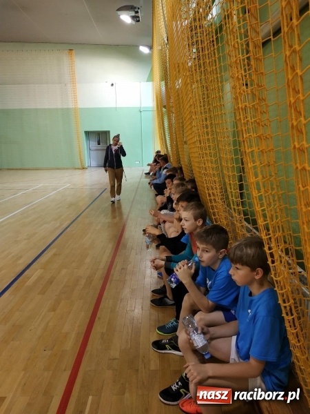 Zdjęcie w galerii na portalu naszraciborz.pl: Młodzi szczypiorniści rywalizowali w Kuźni Raciborskiej  wiadomości z regionu