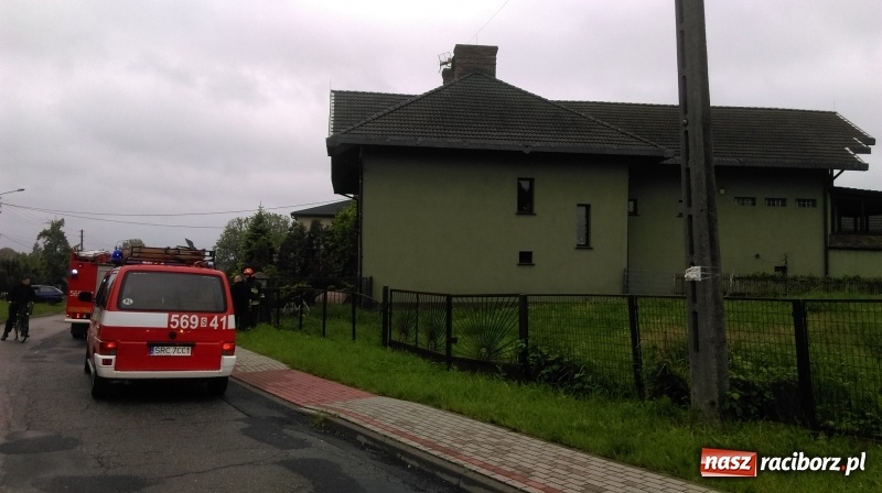 Zdjęcie w galerii na portalu naszraciborz.pl: Sześć zastępów strażaków w akcji w Łańcach  wiadomości z regionu