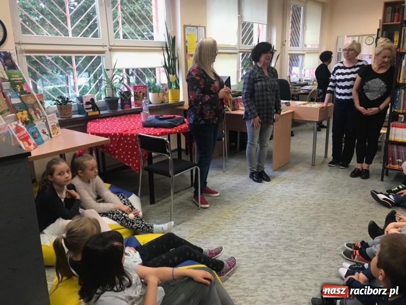 Zdjęcie w galerii na portalu naszraciborz.pl: Agnieszka Frączek gościem raciborskiej SP 15 wiadomości z regionu