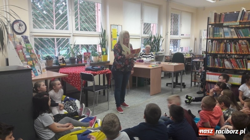 Zdjęcie w galerii na portalu naszraciborz.pl: Agnieszka Frączek gościem raciborskiej SP 15 wiadomości z regionu