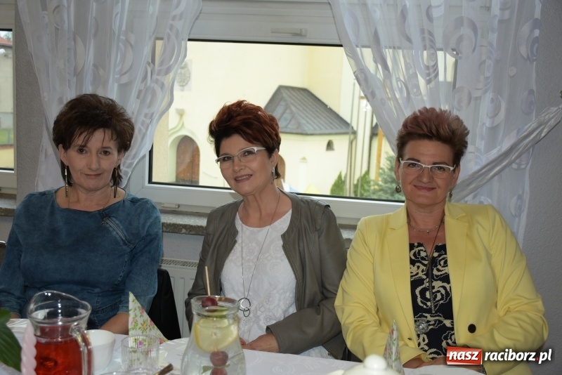 Zdjęcie w galerii na portalu naszraciborz.pl: Krzyżanowickie Koło Gospodyń Wiejskich świętowało Dzień Matki wiadomości z regionu