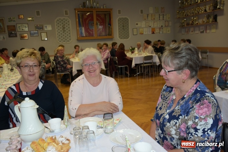 Zdjęcie w galerii na portalu naszraciborz.pl: Krzyżanowickie Koło Gospodyń Wiejskich świętowało Dzień Matki wiadomości z regionu