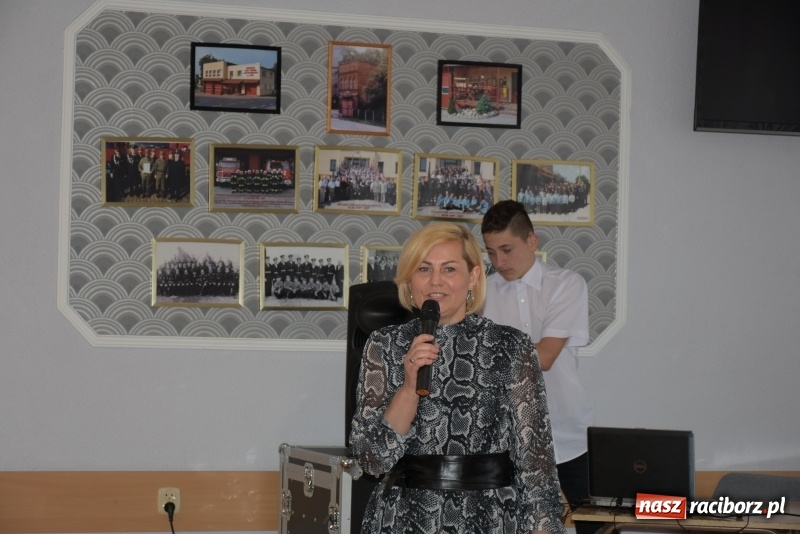 Zdjęcie w galerii na portalu naszraciborz.pl: Krzyżanowickie Koło Gospodyń Wiejskich świętowało Dzień Matki wiadomości z regionu