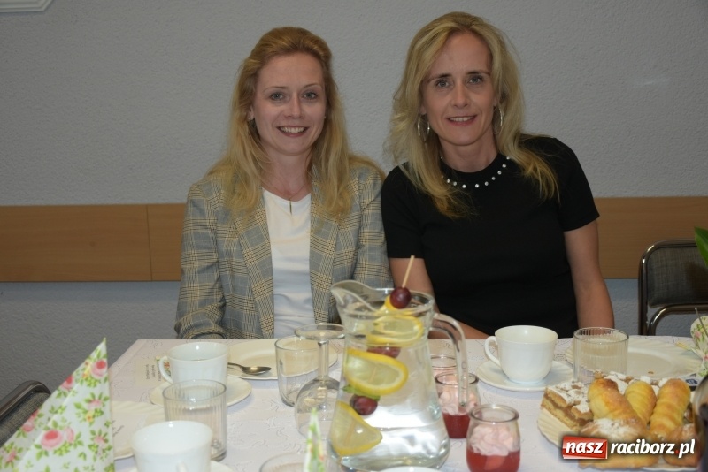 Zdjęcie w galerii na portalu naszraciborz.pl: Krzyżanowickie Koło Gospodyń Wiejskich świętowało Dzień Matki wiadomości z regionu