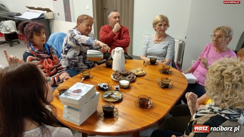 Zdjęcie w galerii na portalu naszraciborz.pl: Dyskusyjny Klub Książki, czyli Klan Kossaków na Kasprowicza wiadomości z regionu