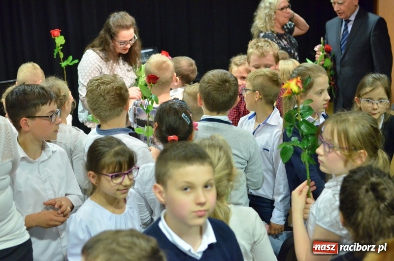 Zdjęcie w galerii na portalu naszraciborz.pl: Harfa bohaterką koncertu umuzykalniającego w RCK wiadomości z regionu