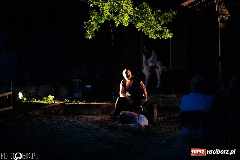 Zdjęcie w galerii na portalu naszraciborz.pl: Spektakl Złodziej według Myśliwskiego w Amfiteatrze BUK w Rudach  wiadomości z regionu