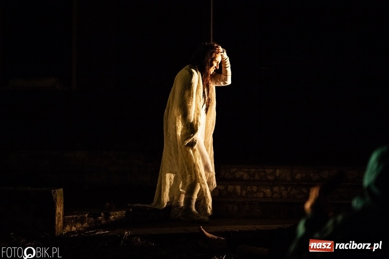Zdjęcie w galerii na portalu naszraciborz.pl: Spektakl Złodziej według Myśliwskiego w Amfiteatrze BUK w Rudach  wiadomości z regionu
