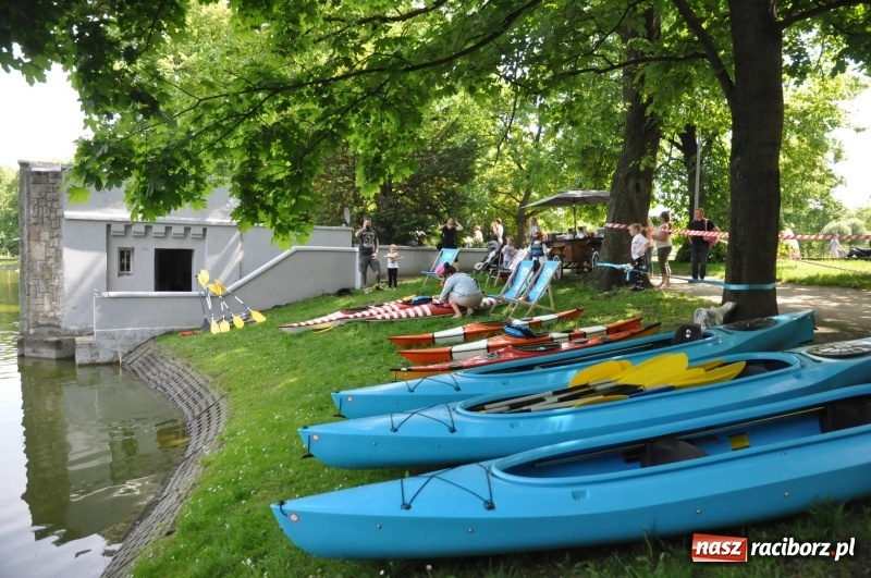 Zdjęcie w galerii na portalu naszraciborz.pl: Wiosłuj z nami. Piknik wodniacki w parku Roth [FOTO i WIDEO] wiadomości z regionu