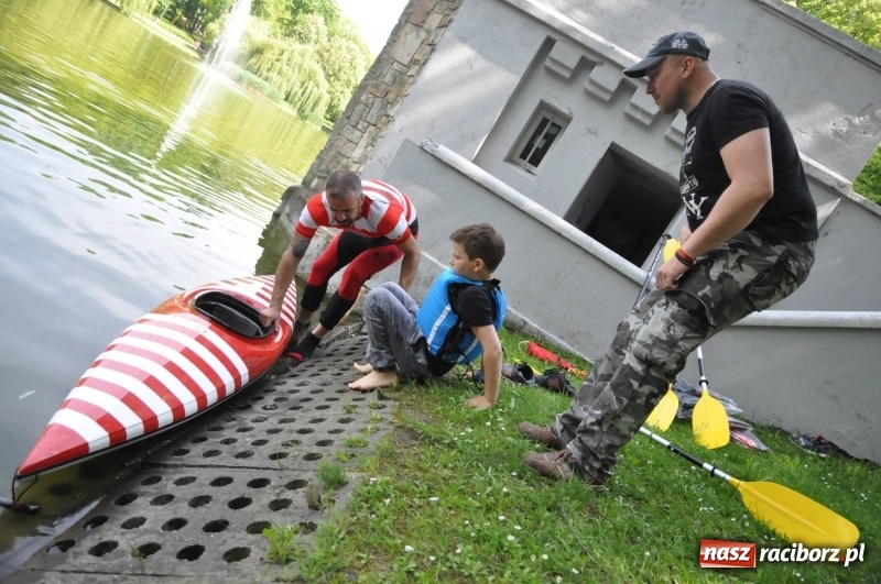 Zdjęcie w galerii na portalu naszraciborz.pl: Wiosłuj z nami. Piknik wodniacki w parku Roth [FOTO i WIDEO] wiadomości z regionu