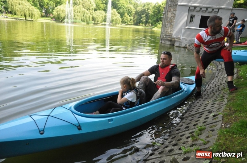 Zdjęcie w galerii na portalu naszraciborz.pl: Wiosłuj z nami. Piknik wodniacki w parku Roth [FOTO i WIDEO] wiadomości z regionu