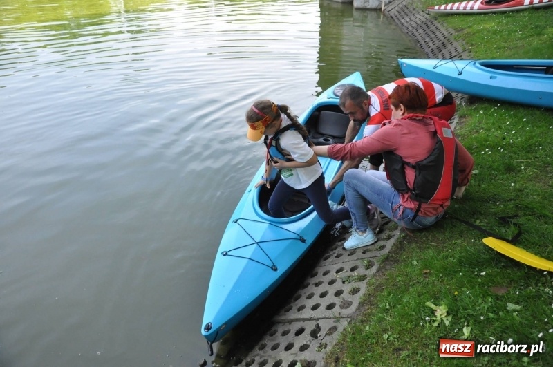 Zdjęcie w galerii na portalu naszraciborz.pl: Wiosłuj z nami. Piknik wodniacki w parku Roth [FOTO i WIDEO] wiadomości z regionu