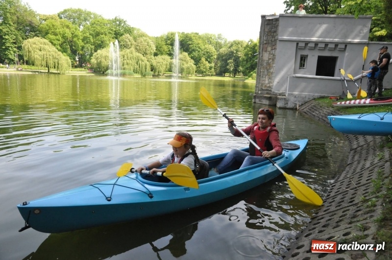 Zdjęcie w galerii na portalu naszraciborz.pl: Wiosłuj z nami. Piknik wodniacki w parku Roth [FOTO i WIDEO] wiadomości z regionu