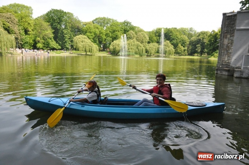 Zdjęcie w galerii na portalu naszraciborz.pl: Wiosłuj z nami. Piknik wodniacki w parku Roth [FOTO i WIDEO] wiadomości z regionu