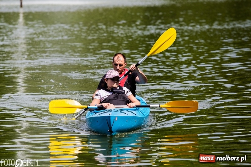 Zdjęcie w galerii na portalu naszraciborz.pl: Wiosłuj z nami. Piknik wodniacki w parku Roth [FOTO i WIDEO] wiadomości z regionu