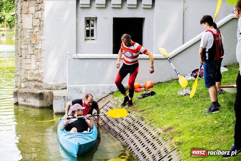 Zdjęcie w galerii na portalu naszraciborz.pl: Wiosłuj z nami. Piknik wodniacki w parku Roth [FOTO i WIDEO] wiadomości z regionu