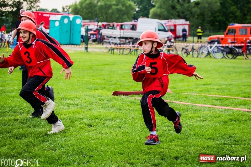 Zdjęcie w galerii na portalu naszraciborz.pl: Dwa razy Sudół oraz Miedonia i Markowice. Miejskie zawody sportowo-pożarnicze [FOTO i WIDEO] wiadomości z regionu
