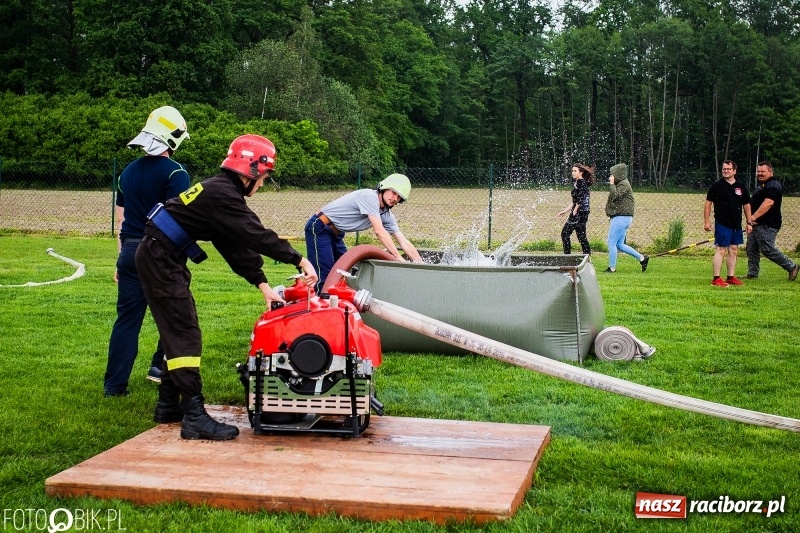 Zdjęcie w galerii na portalu naszraciborz.pl: Dwa razy Sudół oraz Miedonia i Markowice. Miejskie zawody sportowo-pożarnicze [FOTO i WIDEO] wiadomości z regionu