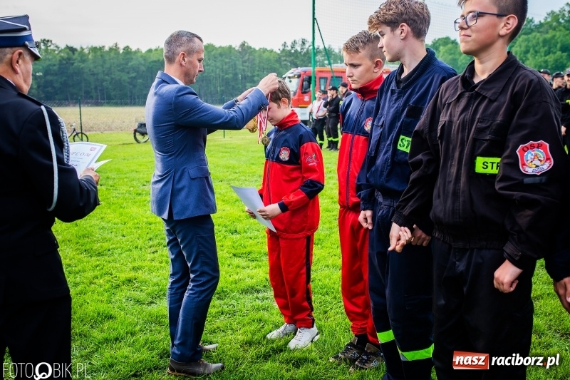 Zdjęcie w galerii na portalu naszraciborz.pl: Dwa razy Sudół oraz Miedonia i Markowice. Miejskie zawody sportowo-pożarnicze [FOTO i WIDEO] wiadomości z regionu