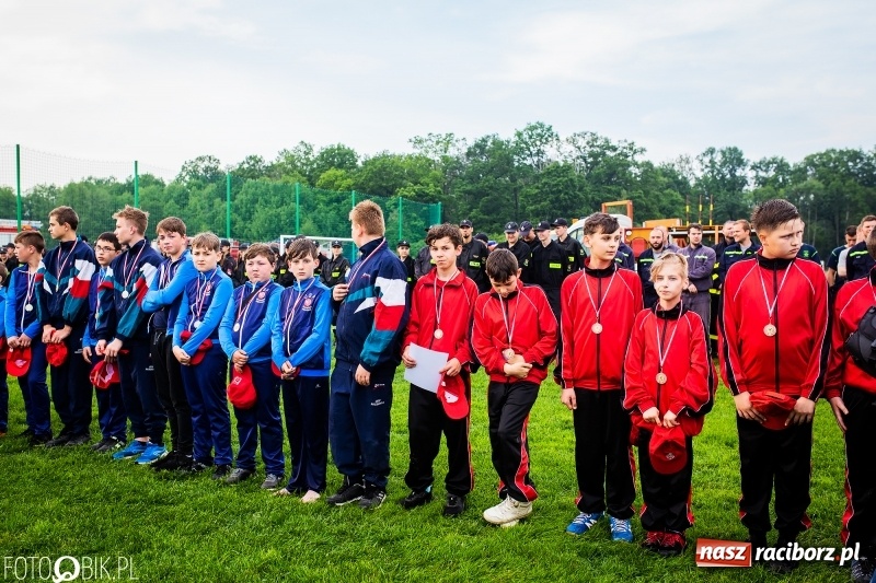 Zdjęcie w galerii na portalu naszraciborz.pl: Dwa razy Sudół oraz Miedonia i Markowice. Miejskie zawody sportowo-pożarnicze [FOTO i WIDEO] wiadomości z regionu